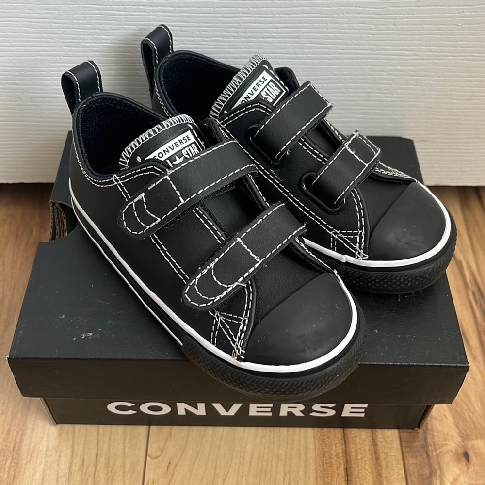 Converse all star Faux leather velcro size 8 toddler